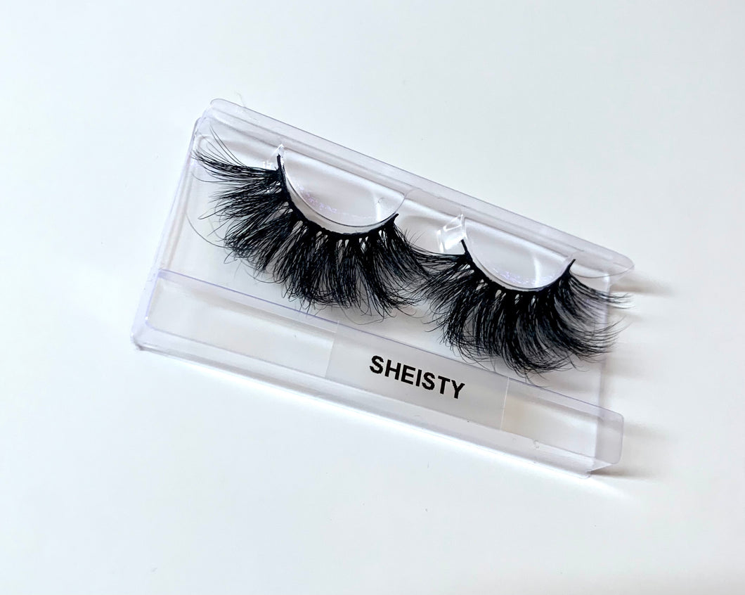 Sheisty Lashes